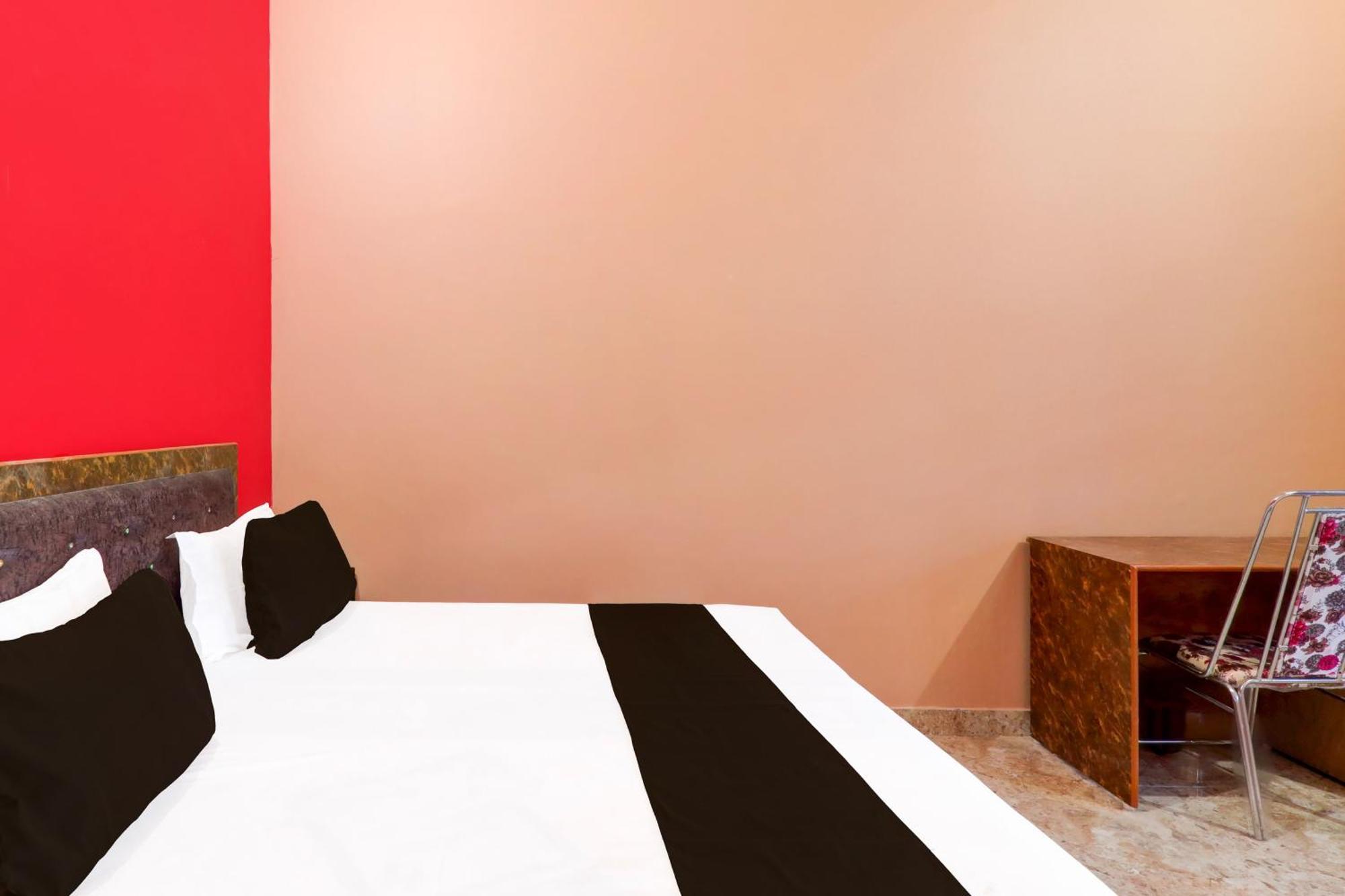 Hotel O Kashvi Hotel Sitapur  Exteriör bild