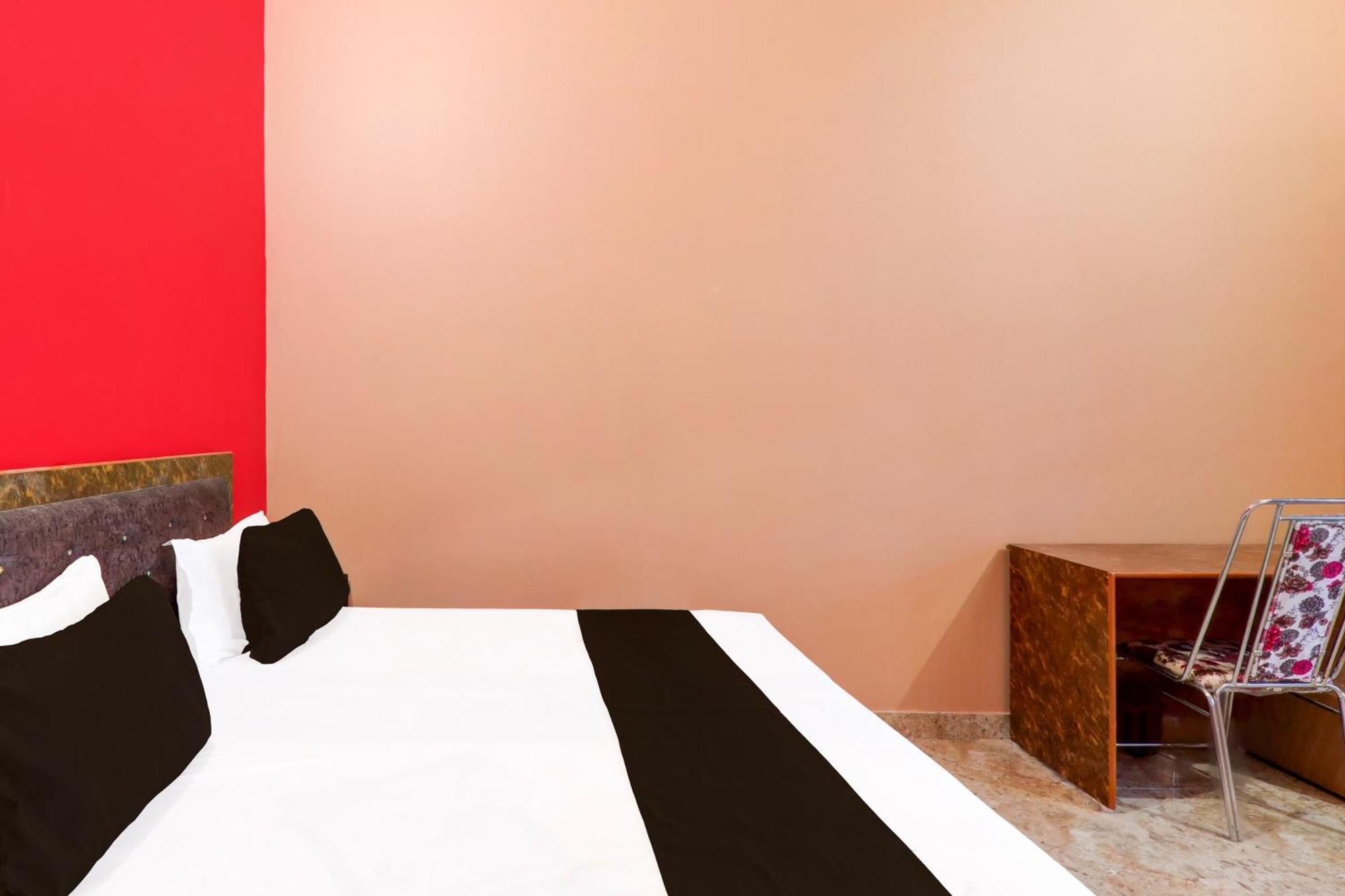 Hotel O Kashvi Hotel Sitapur  Exteriör bild
